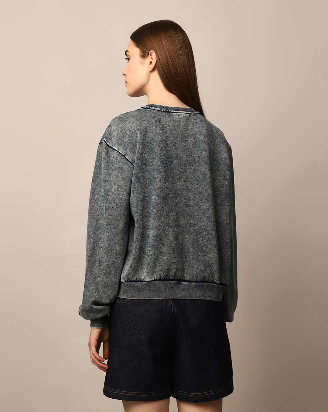 GREY PRINTED WAHED SWEATSHIRT