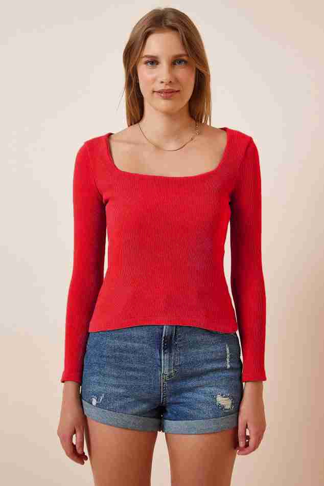 Solid long sleeves Red top